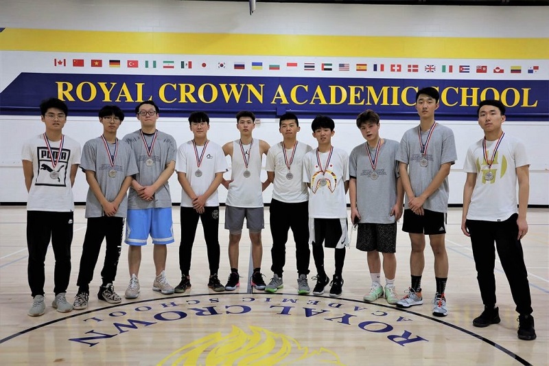 hoat_dong_the_thao_tai_Royal_Crown_School